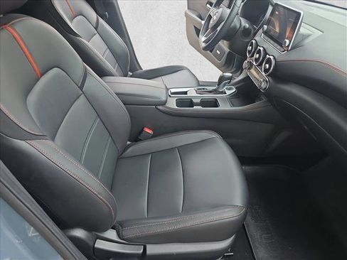 Used 2024 Nissan Sentra SR w/ SR Premium Package FWD image 19