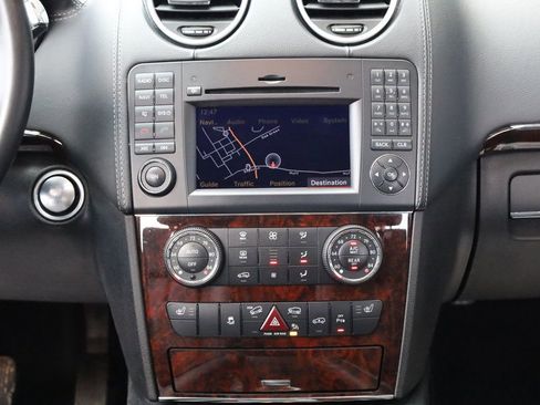 Used 2012 Mercedes-Benz GL 450 4MATIC image 34