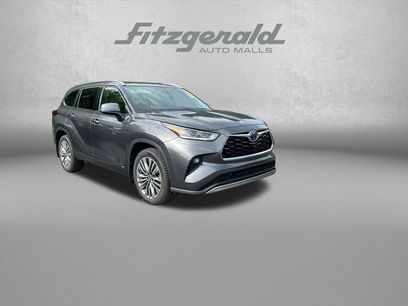 Used 2021 Toyota Highlander Platinum
