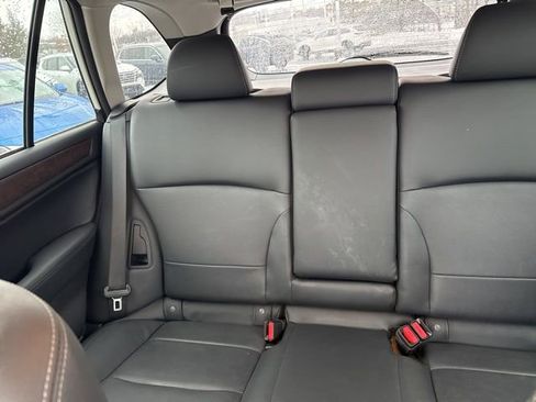 Used 2017 Subaru Outback 2.5i Limited image 14