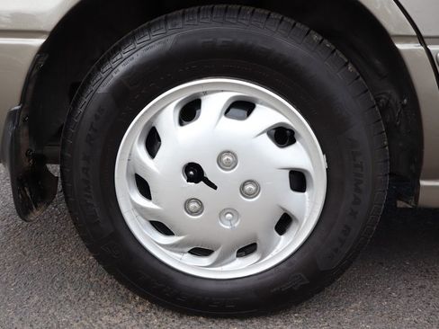 Used 1998 Toyota Camry CE image 40