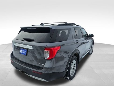 Used 2022 Ford Explorer XLT w/ Equipment Group 202A image 7