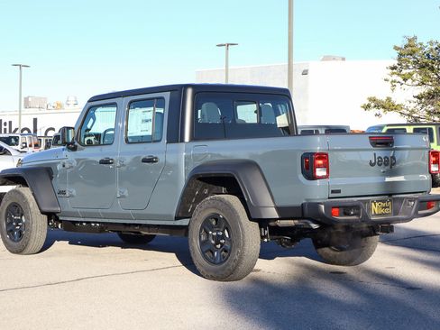 New 2026 Jeep Gladiator Sport image 9