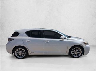 Used 2011 Lexus CT 200h Premium w/ Premium Audio Pkg FWD video 4