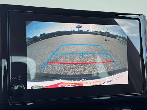Used 2025 Toyota Corolla LE FWD image 16