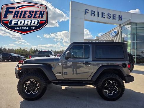 Used 2021 Jeep Wrangler Sport AWD/4WD image 4