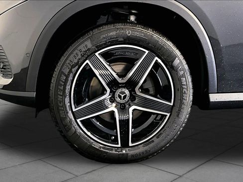 New 2026 Mercedes-Benz GLC 300 4MATIC image 17