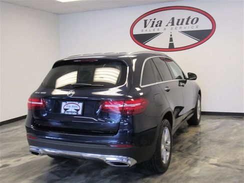 Used 2017 Mercedes-Benz GLC 300 4MATIC image 9