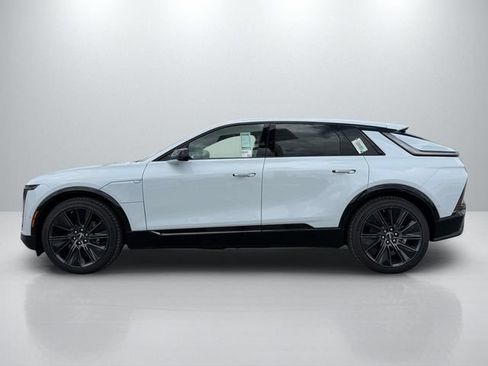 New 2026 Cadillac Lyriq Signature Sport w/ Nappa Leather Package RWD image 8