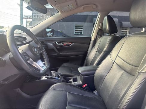 Used 2018 Nissan Rogue SL FWD image 9