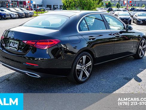 Used 2025 Mercedes-Benz C 300 Sedan image 5