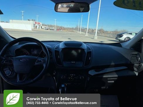 Used 2019 Ford Escape SE image 12