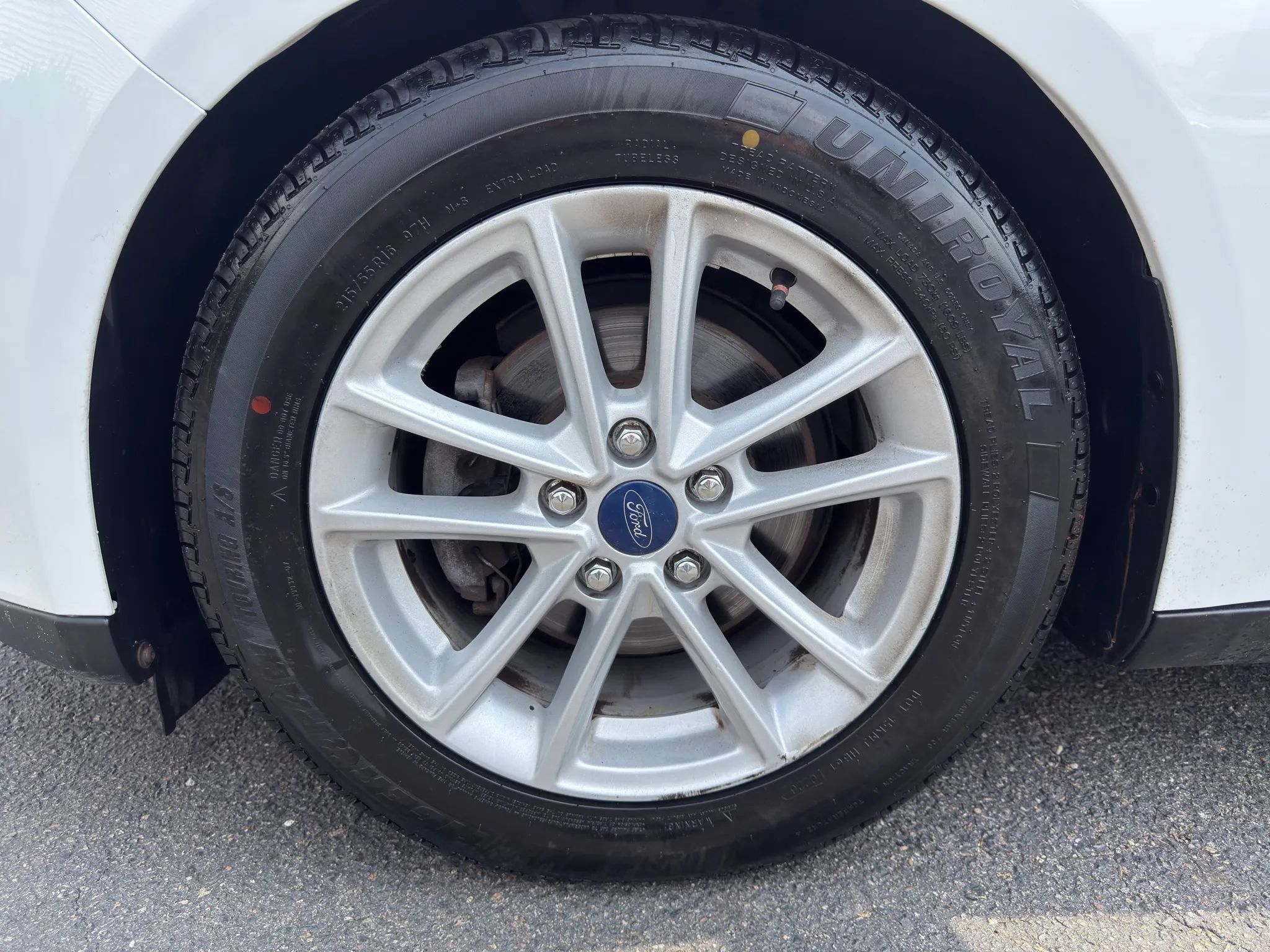 Used 2018 Ford Focus SE FWD image 12