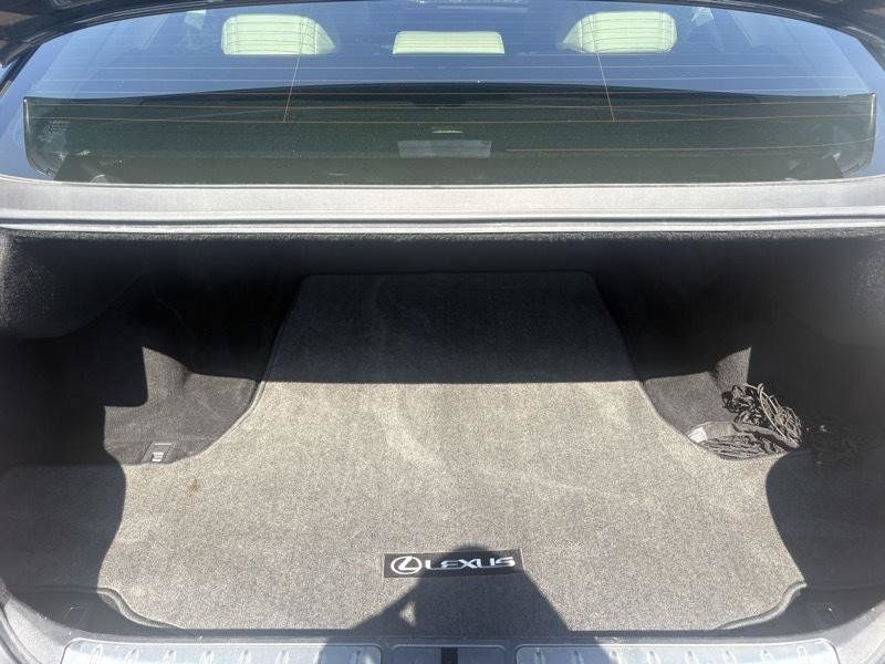 Used 2018 Lexus LS 500 w/ Interior Upgrade Package RWD image 43