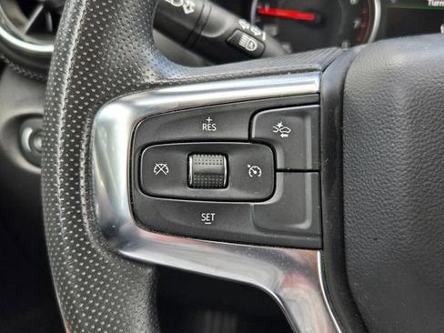 Used 2025 Chevrolet Blazer LT AWD/4WD image 21