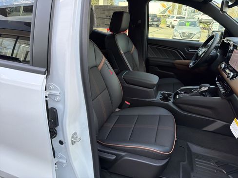 New 2026 GMC Canyon AT4 AWD/4WD image 77