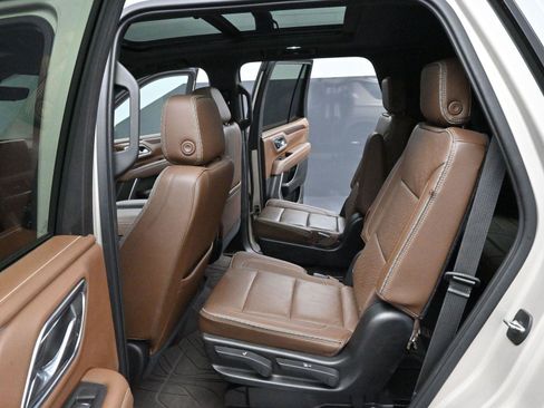 Used 2021 Chevrolet Tahoe High Country image 31