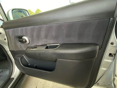 Used 2009 Nissan Versa 1.8 S w/ PWR Pkg FWD image 35