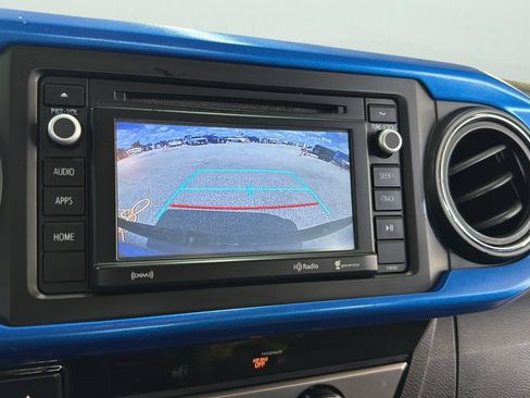 Used 2016 Toyota Tacoma SR5 w/ Towing Package RWD image 18