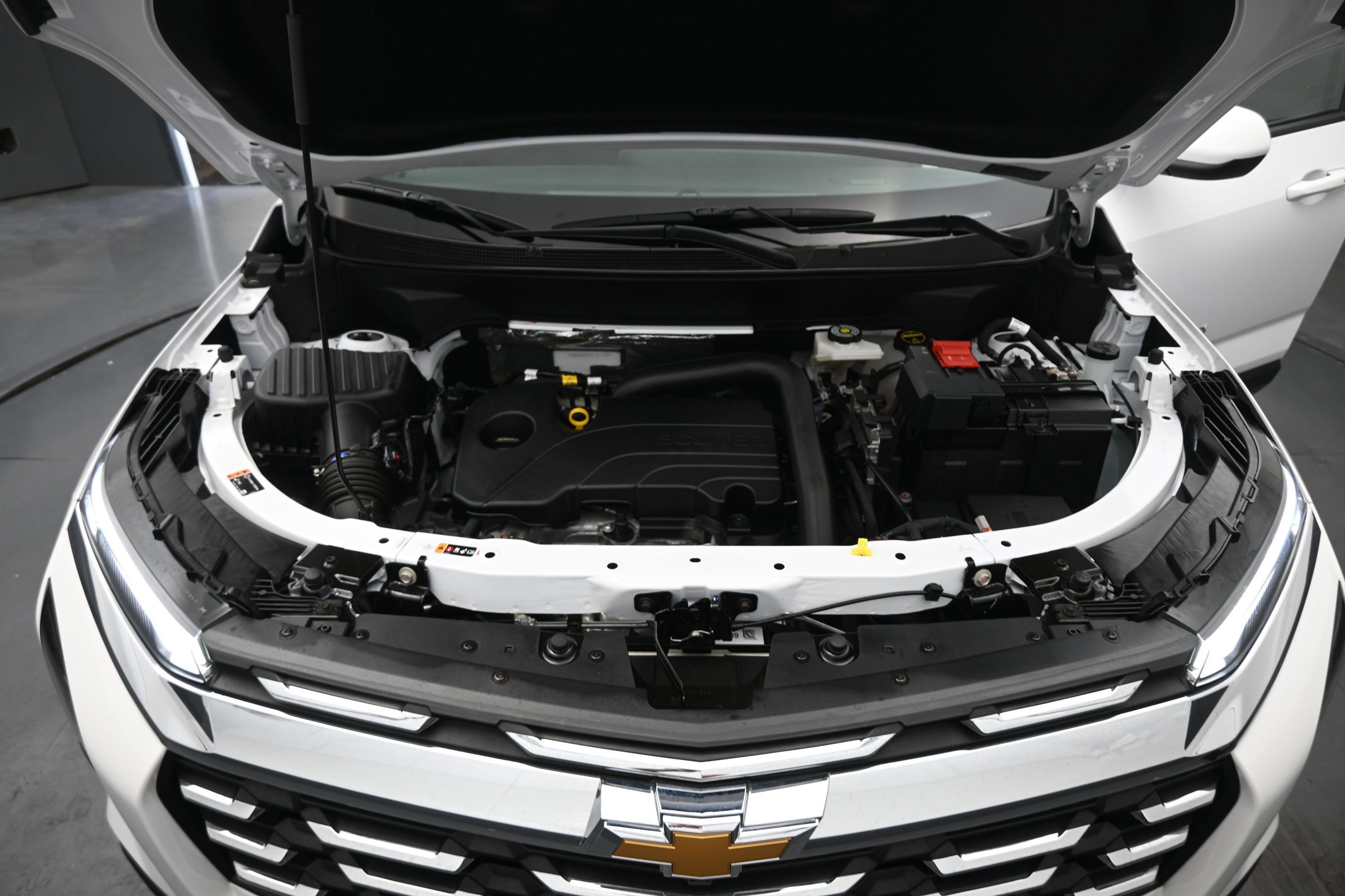 Used 2026 Chevrolet Equinox LT FWD image 24