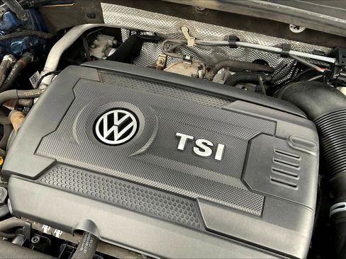 Used 2016 Volkswagen Golf S FWD image 31
