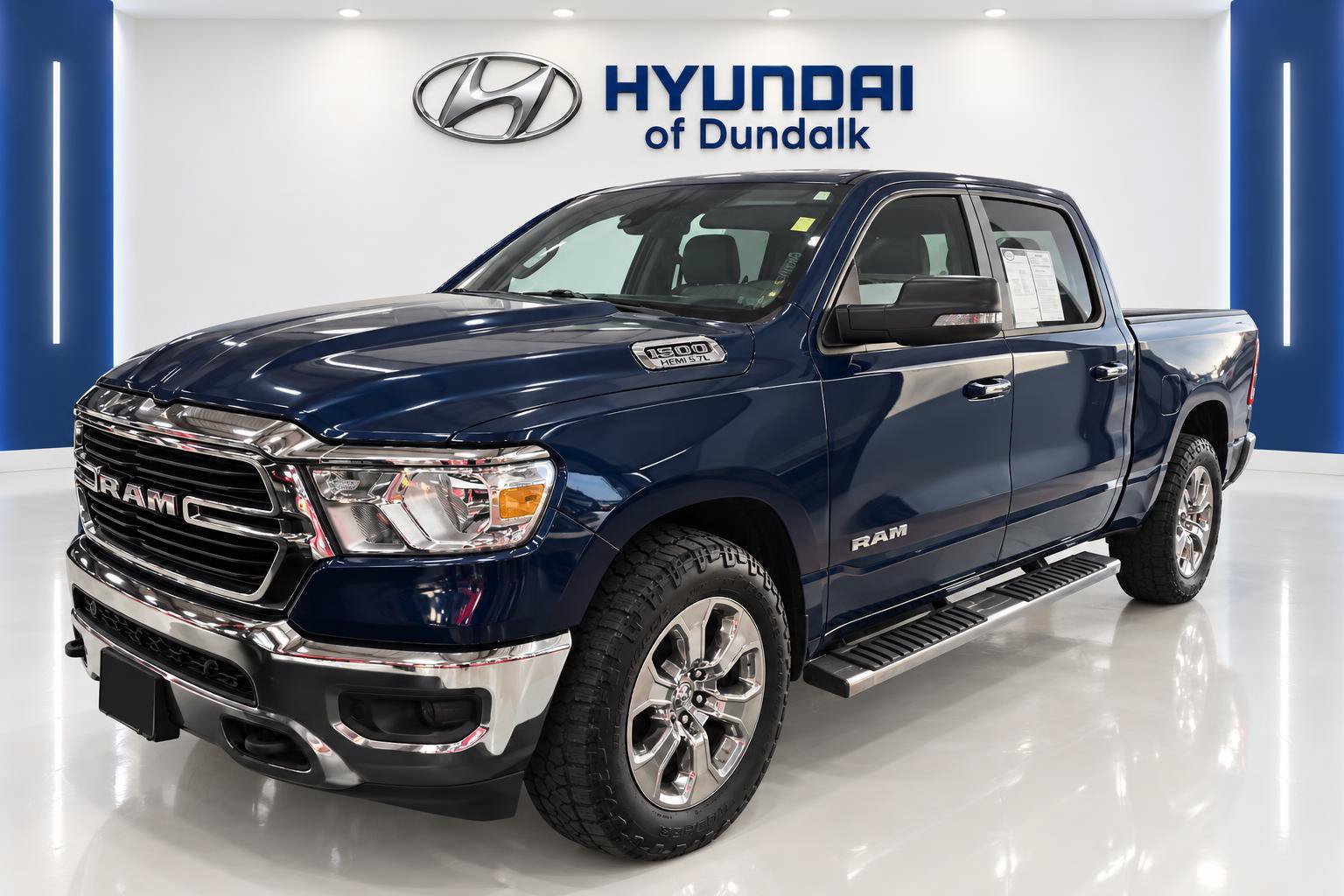Used 2021 RAM 1500 Big Horn AWD/4WD image 1