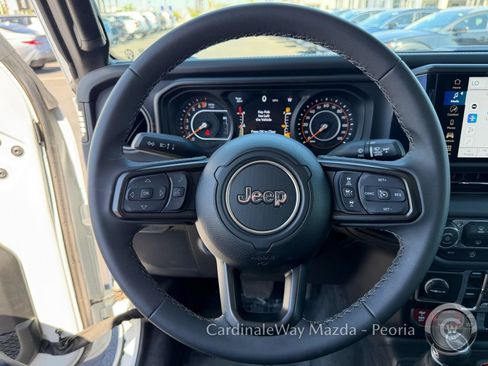 Used 2026 Jeep Gladiator Rubicon AWD/4WD image 21