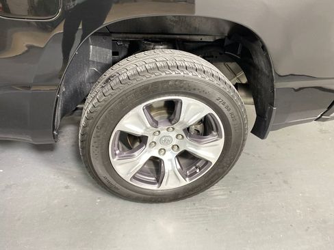 Used 2024 RAM 1500 Laramie image 31