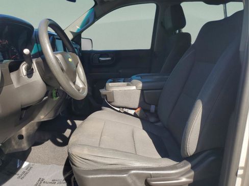 Used 2020 Chevrolet Silverado 1500 Custom w/ Custom Value Package image 15