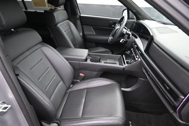 Used 2025 Hyundai Santa Fe Calligraphy AWD/4WD image 22