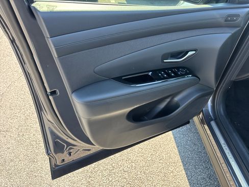 Certified 2025 Hyundai Tucson Limited image 10