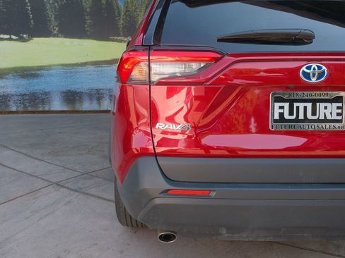 Used 2022 Toyota RAV4 XLE image 34