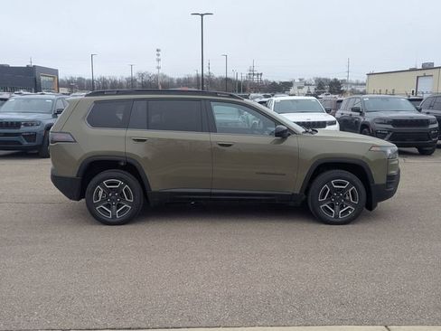 New 2026 Jeep Cherokee Laredo AWD/4WD image 2