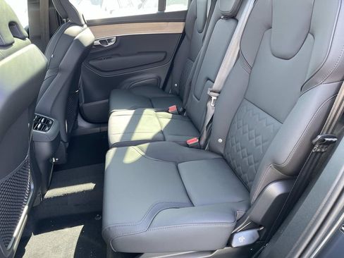 New 2026 Volvo XC90 B6 Plus image 18