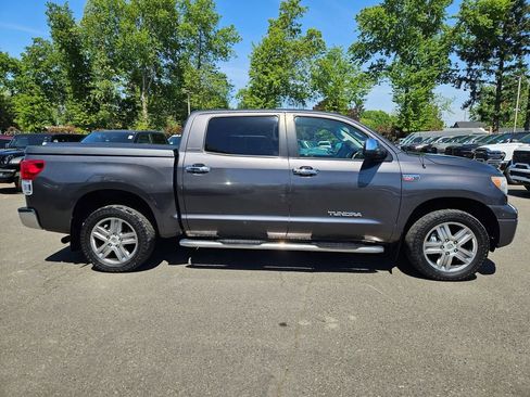Used 2011 Toyota Tundra Limited w/ Memory Pkg AWD/4WD image 8