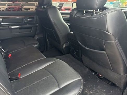 Used 2018 RAM 1500 Laramie AWD/4WD image 17