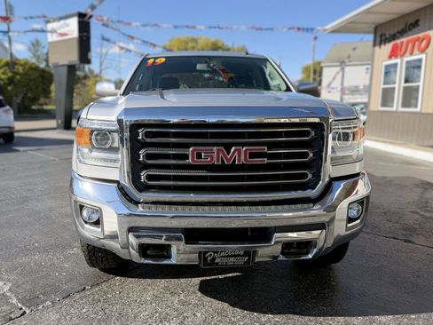 Used 2019 GMC Sierra 2500 SLT image 3