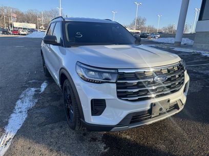 Used 2025 Ford Explorer Active