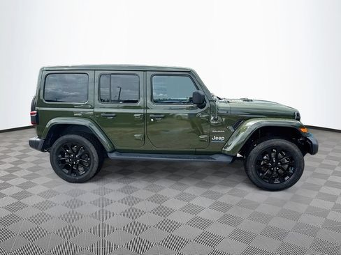 Used 2023 Jeep Wrangler Unlimited Sahara w/ Cold Weather Group AWD/4WD image 5