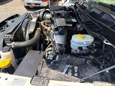 Used 2018 RAM 2500 Laramie AWD/4WD image 35