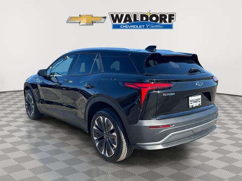 Used 2025 Chevrolet Blazer EV LT AWD/4WD image 4