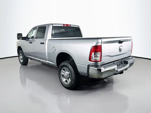 Used 2024 RAM 2500 Tradesman w/ Chrome Appearance Group image 5