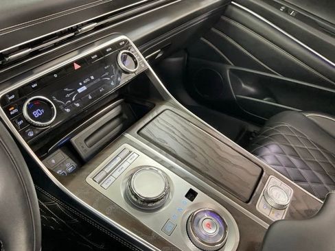 Used 2024 Genesis GV80 3.5T w/ Prestige Package image 17