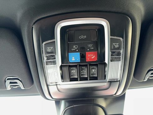 New 2026 RAM 2500 Laramie AWD/4WD image 45