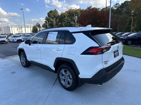 Certified 2025 Toyota RAV4 XLE image 8
