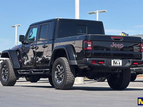 Used 2025 Jeep Gladiator Rubicon AWD/4WD image 6