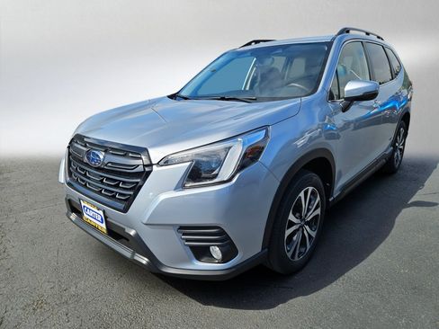 Used 2023 Subaru Forester Limited AWD/4WD image 3