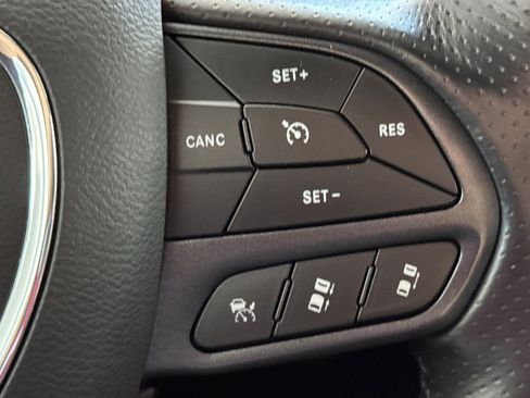 Used 2022 Dodge Durango GT image 39