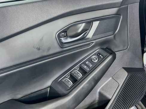 Used 2023 Honda Accord EX image 12
