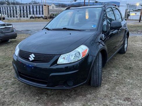 Used 2012 Suzuki SX4 AWD Hatchback image 3